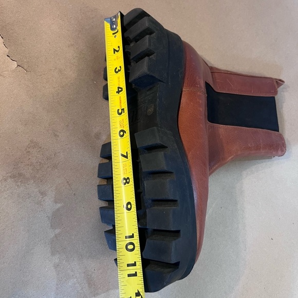 Gianni Bini Down-Town Brown Genuine Leather Chlesea Sole Platform Boots US 10 M - Picture 11 of 12